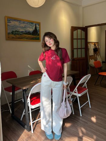 Áo thun babytee nữ thêu hình con ngựa THE C.I.U, áo phông trơn cổ tròn basic màu đỏ – Filly Baby Tee