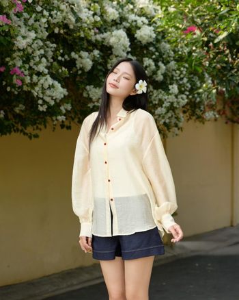 Áo sơ mi xuyên thấu nữ tay dài THE C.I.U, áo sơ mi chất tơ form rộng tay phồng phối nút nổi – Luxe Shirt