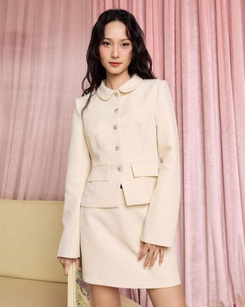 Áo vest nữ dáng ôm cổ sen cài nút THE C.I.U, áo blazer tay dài form ôm thanh lịch – Muffie Jacket