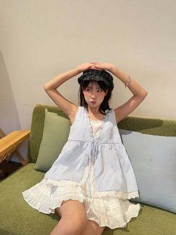 Áo kiểu babydoll nữ dáng xòe phối ren THE C.I.U, áo sát nách cổ V phong cách tiểu thư - Naomi Babydoll