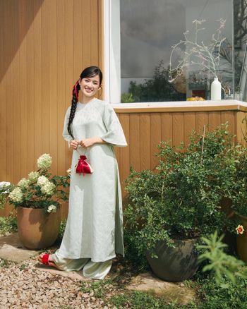 Áo dài nữ dáng suông chất liệu gấm THE C.I.U, áo dài màu mint nhẹ nhàng thanh lịch – Áo Dài Nắng – C15