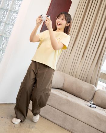 Áo thun nữ babytee in hình THE C.I.U, áo phông freesize tay ngắn cotton màu vàng pastel - Eggie Baby Tee