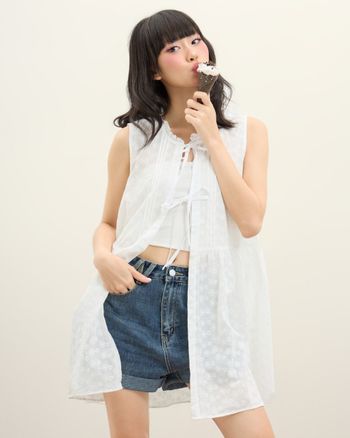 Áo kiểu babydoll dáng dài xô thêu hoa phối thắt nơ THE C.I.U - Sani Babydoll Top