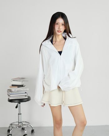 Áo khoác nữ THE C.I.U, áo khoác dù có nón chống nắng form rộng basic – Swing Jacket