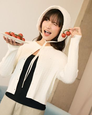 Áo cardigan nữ len dệt tay dài THE C.I.U, áo khoác len cài nút cổ tròn basic – Una Cardigan