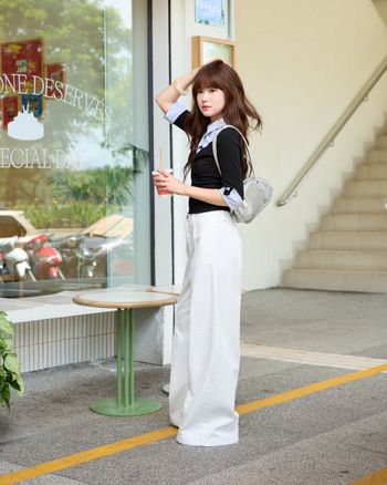 Quần jeans ống rộng cạp cao THE C.I.U – Wide Leg Jeans 052502
