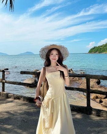 Đầm dài nữ THE C.I.U, váy maxi hai dây dáng dài form xòe nhẹ nhàng đi biển – Livy Dress