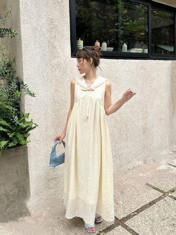 Đầm maxi nữ dáng suông THE C.I.U, váy cổ V dáng dài bèo nhún buộc dây form rộng đi biển – Muse Dress Cream