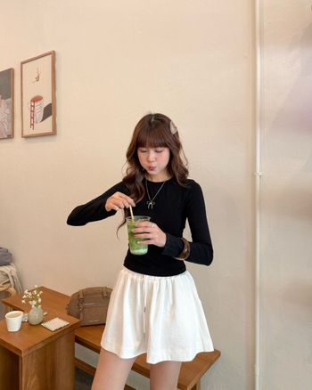 Áo thun trơn tay dài cổ tròn basic THE C.I.U - Dolly Long Sleeve Tee