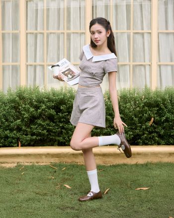 Áo croptop nữ caro cổ sen THE C.I.U, áo kiểu dáng ngắn cotton basic dễ phối đồ – Linsey Top - MN10